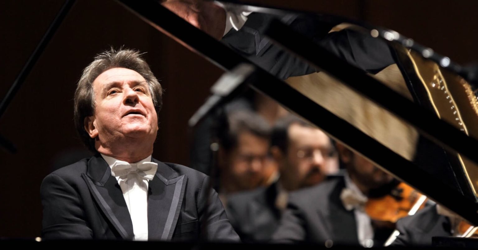 Rudolf Buchbinder and QPO to Perform Complete Beethoven Piano Concerto Cycle in Doha.